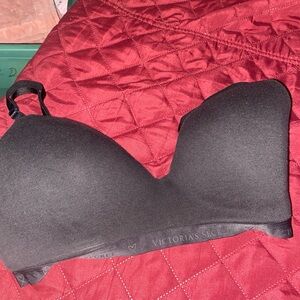 Black Victoria Secret Bra